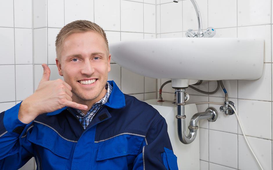 cherche plombier pas cher Courbevoie